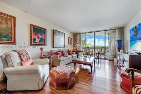 90 Edgewater Dr 501, Coral Gables FL - photo 9 of 20