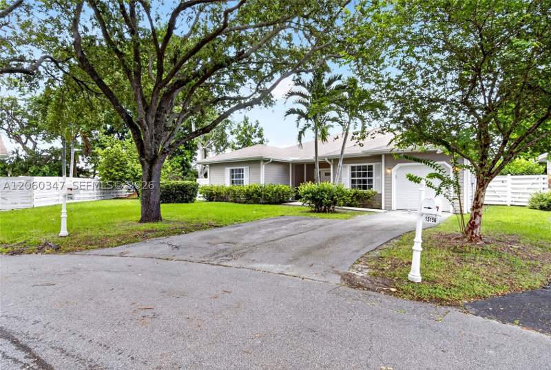 4 bedroom SingleFamilyResidence at 15166 SW 142nd Ct, COUNTRY WALK SEC 4, Miami — photo 4