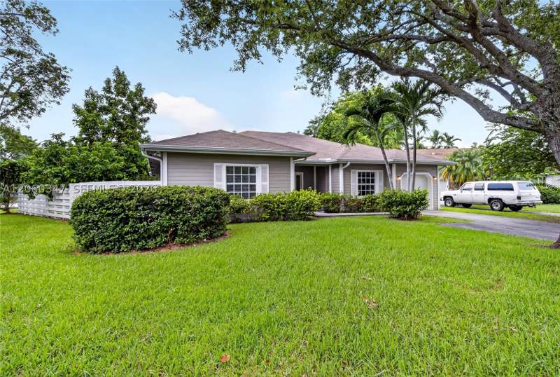 4 bedroom SingleFamilyResidence at 15166 SW 142nd Ct, COUNTRY WALK SEC 4, Miami — photo 5