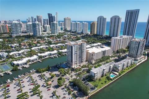 220 Kings Point Dr 211, Sunny Isles Beach FL - photo 20 of 24
