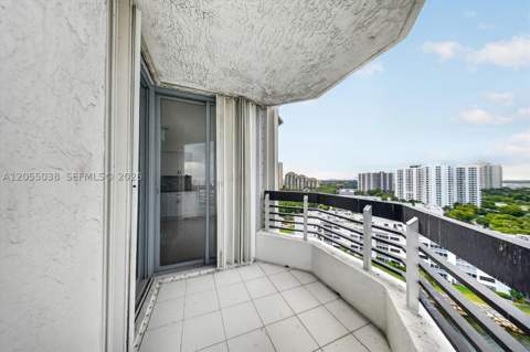 3530 Mystic Pointe Dr 1606, Aventura FL - photo 17 of 45