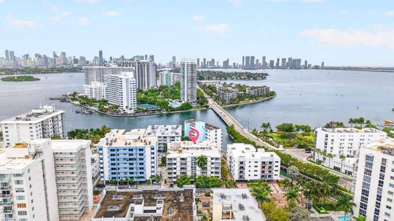 1 bedroom Condominium at 1670 Bay Road 3F, Bayside Terrace Condo, Miami Beach — photo 2