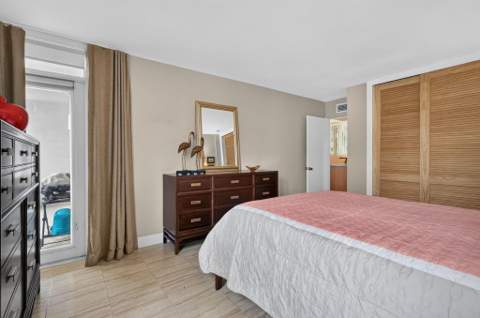 1670 Bay Road 3F, Miami Beach FL - photo 24 of 43