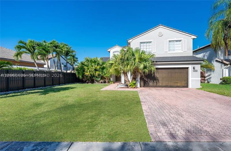 3 bedroom SingleFamilyResidence at 8356 SW 158th Ave, Lago Mar South 2nd Addn, Miami — photo 2