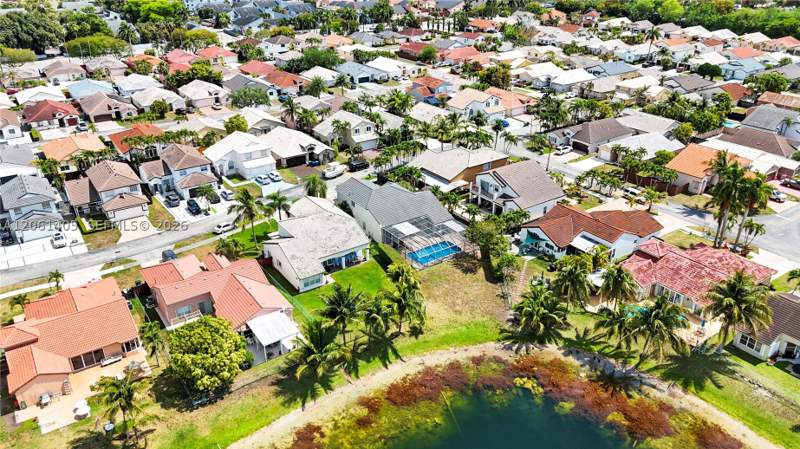 3 bedroom SingleFamilyResidence at 8356 SW 158th Ave, Lago Mar South 2nd Addn, Miami — photo 5