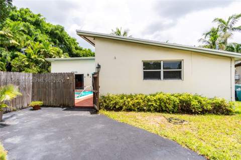 9920 Pan American Dr, Cutler Bay FL - photo 13 of 32