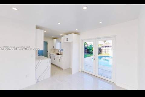 1749 SW 8th St, Homestead FL - photo 8 of 22