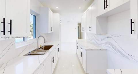 1749 SW 8th St, Homestead FL - photo 9 of 22