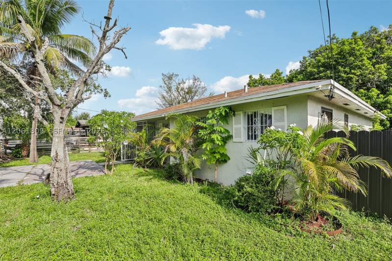 3 bedroom SingleFamilyResidence at 1143 NW 58th St, Gabel Sub No 4, Miami — photo 3