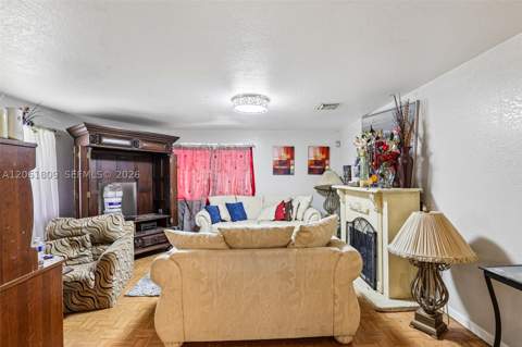 1143 NW 58th St, Miami FL - photo 6 of 27