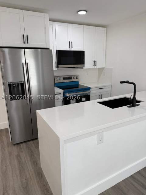 1251 NE 208th Ter, Miami FL - photo 12 of 35