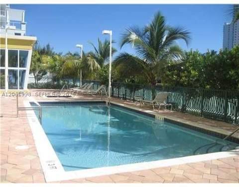 3000 NE 188th St 603, Aventura FL - photo 12 of 13
