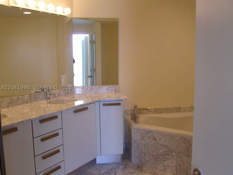 3 bedroom Condominium at 3000 NE 188th St 603, Eastside At Aventura Cond, Aventura — photo 5