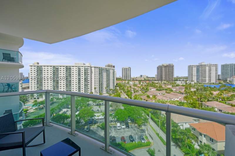 1 bedroom Condominium at 19370 Collins Ave 1122, Ocean Reserve Condo, Sunny Isles Beach — photo 3