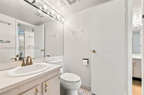 3401 N Country Club Dr 804, Aventura FL - photo 20 of 53