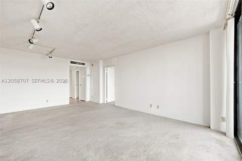 3401 N Country Club Dr 804, Aventura FL - photo 8 of 53