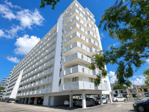 3703 NE 166th St 704, North Miami Beach FL - photo 13 of 40