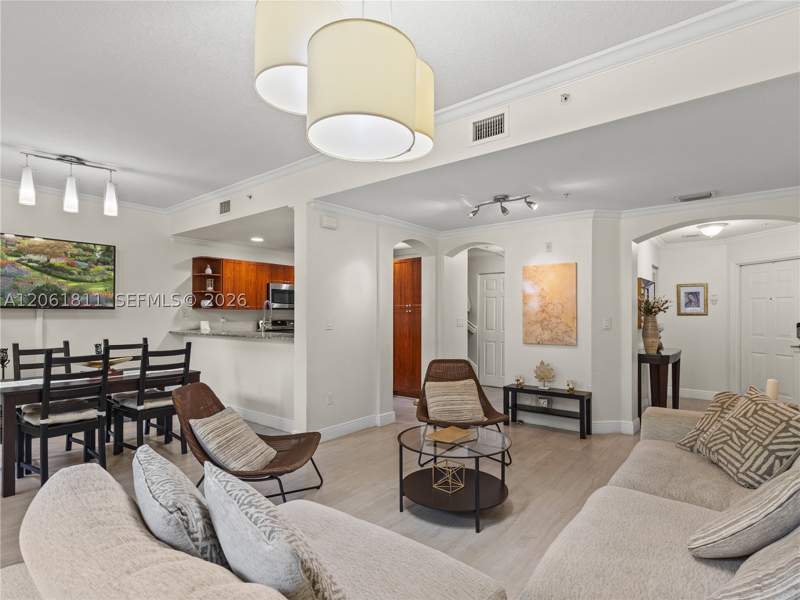 3 bedroom Condominium at 10885 NW 89th Ter 217, Coronado At Doral II Cond, Doral — photo 5