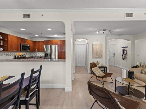 10885 NW 89th Ter 217, Doral FL - photo 6 of 30