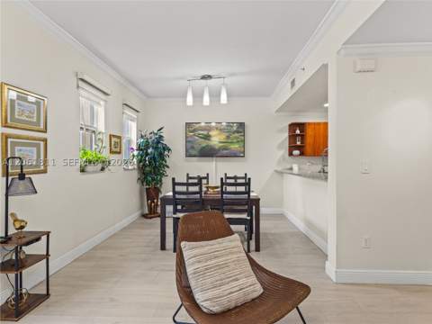 10885 NW 89th Ter 217, Doral FL - photo 7 of 30