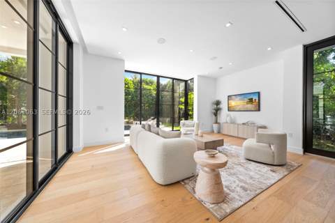 1220 S Alhambra Cir, Coral Gables FL - photo 10 of 70