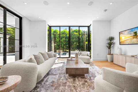 1220 S Alhambra Cir, Coral Gables FL - photo 13 of 70