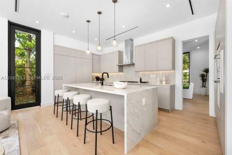 1220 S Alhambra Cir, Coral Gables FL - photo 16 of 70