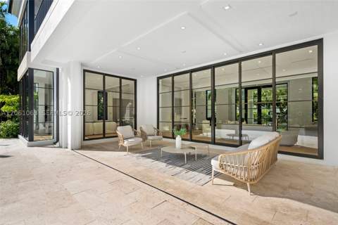1220 S Alhambra Cir, Coral Gables FL - photo 20 of 70