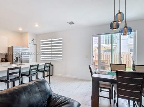 716 SE 14th St, Homestead FL - photo 17 of 60