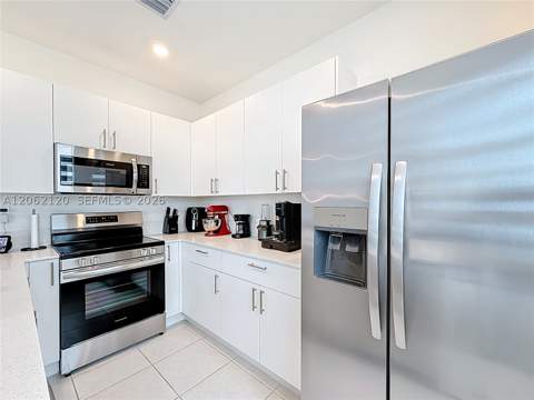 716 SE 14th St, Homestead FL - photo 23 of 60