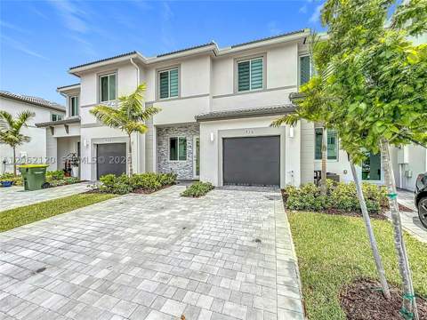 716 SE 14th St, Homestead FL - photo 6 of 60