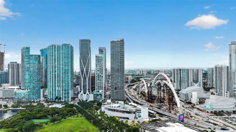 2 bedroom Condominium at 1100 Biscayne Blvd 5502, Marquis Condo, Miami — photo 4