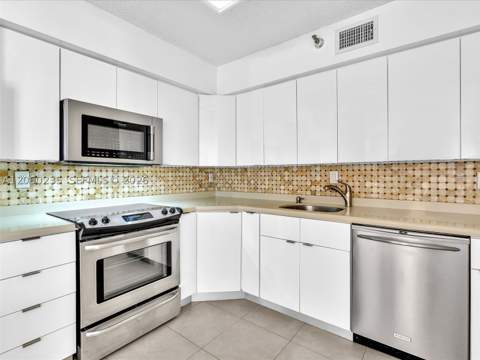 3530 Mystic Pointe Dr 1004, Aventura FL - photo 13 of 65
