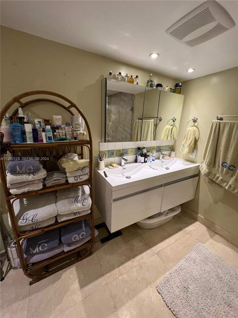 3 bedroom Condominium at 2430 Brickell Avenue, Brickell Forest Condo, Miami — photo 3