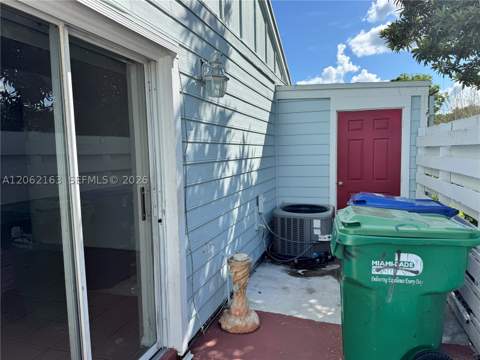 14700 SW 139th Ave 4-40, Miami FL - photo 6 of 17