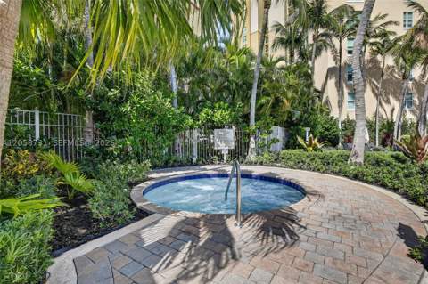 3330 NE 190th St Uph14, Aventura FL - photo 14 of 109