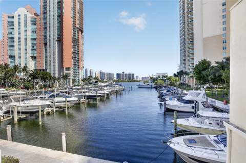 3330 NE 190th St Uph14, Aventura FL - photo 17 of 109