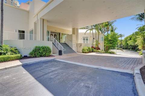 3330 NE 190th St Uph14, Aventura FL - photo 19 of 109