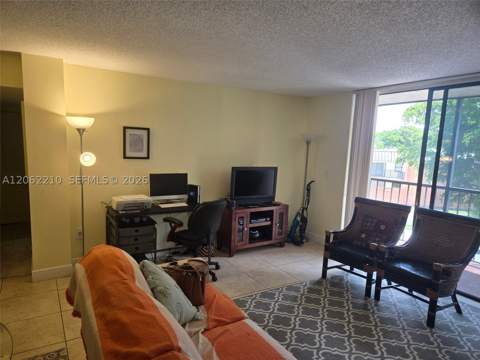 8065 SW 107th Ave 301, Miami FL - photo 6 of 35