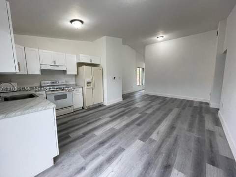 28393 SW 140th Pl, Homestead FL - photo 6 of 21
