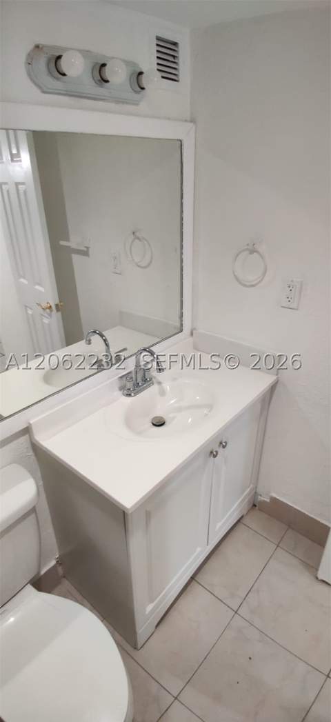 4550 NW 9th St 706E, Miami FL - photo 12 of 49