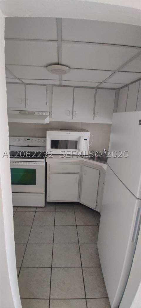 4550 NW 9th St 706E, Miami FL - photo 22 of 49