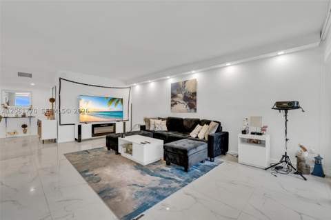 18071 Biscayne Blvd 901, Aventura FL - photo 11 of 43