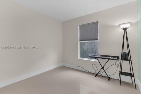 949 SW 7th Pl, Florida City FL - photo 17 of 38