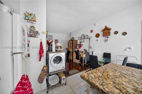 836 10th St 8, Miami Beach FL - photo 14 of 31