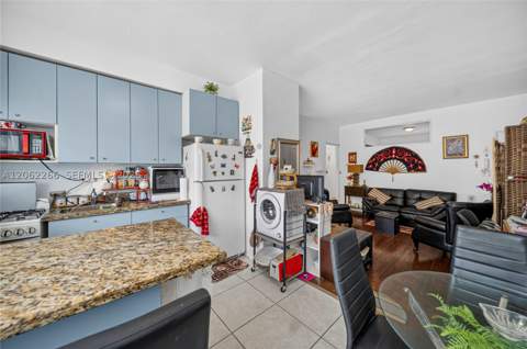 836 10th St 8, Miami Beach FL - photo 15 of 31