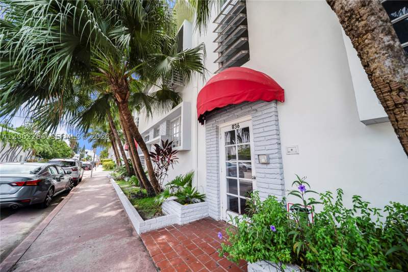 1 bedroom Condominium at 836 10th St 8, The Lorena Condo, Miami Beach — photo 2