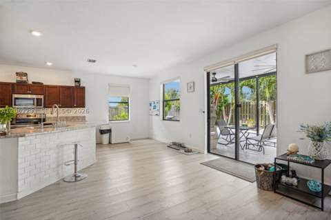 11833 SW 240th Ter, Homestead FL - photo 10 of 86