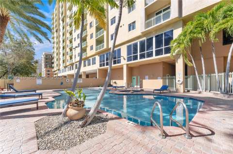 3500 Coral Way Ph-10, Miami FL - photo 19 of 37