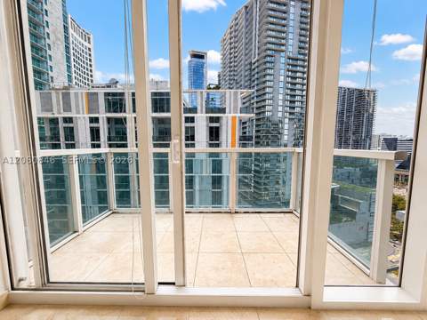 41 SE 5th St 1412, Miami FL - photo 13 of 25